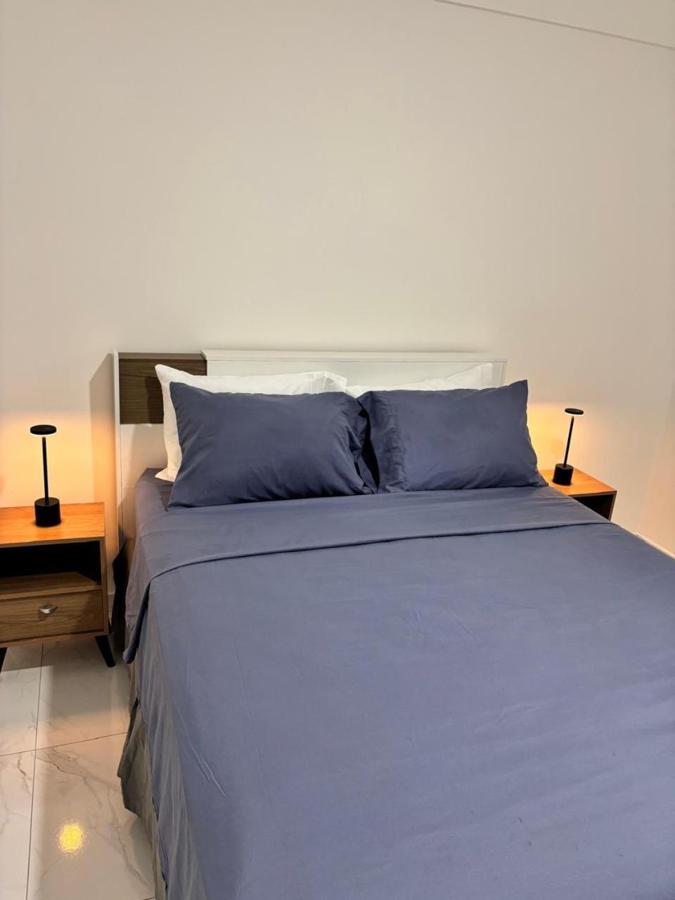 1br Above Historic Roxy Theater! 4 Min Walk To Copacabana Rio de Janeiro