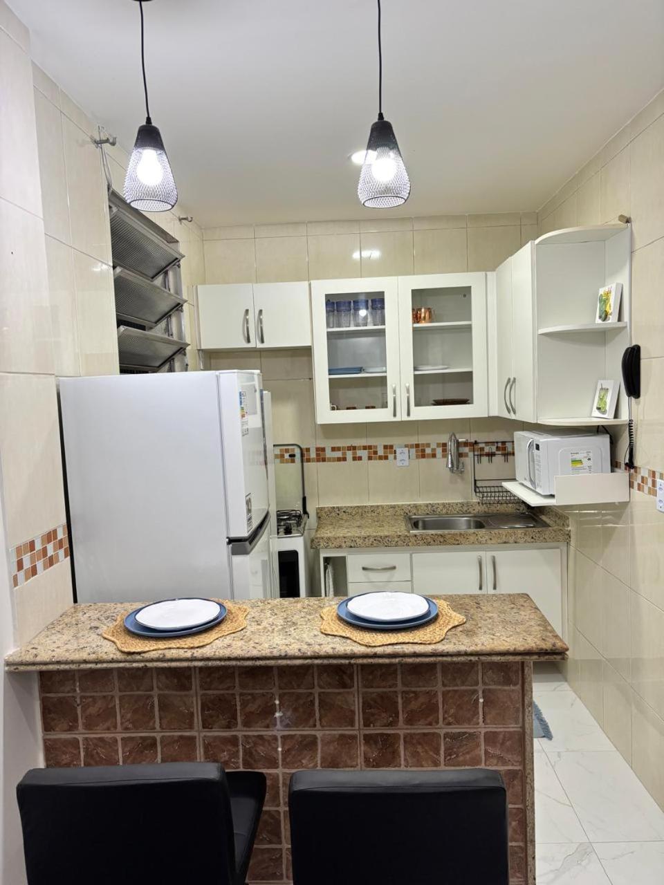 1br Above Historic Roxy Theater! 4 Min Walk To Copacabana *