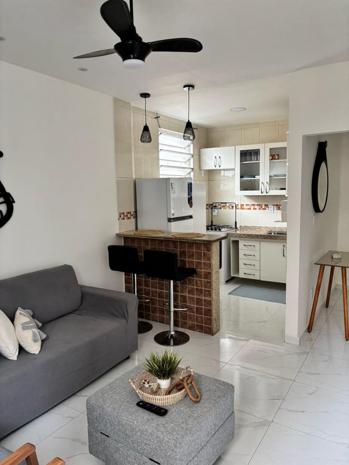 1br Above Historic Roxy Theater! 4 Min Walk To Copacabana Apartamento Rio de Janeiro