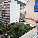 1Br Above Historic Roxy Theater! 4 Min Walk To Copacabana Beach