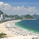 4 Min Walk To Copacabana Beach! 1Br Above Historic Roxy Theater